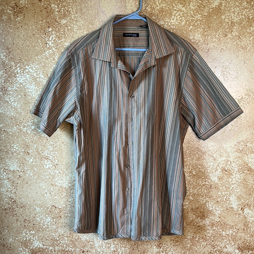 Kenneth Cole brown short sleeve XL